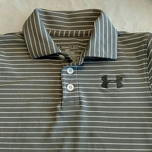 Under armour shirt 😎